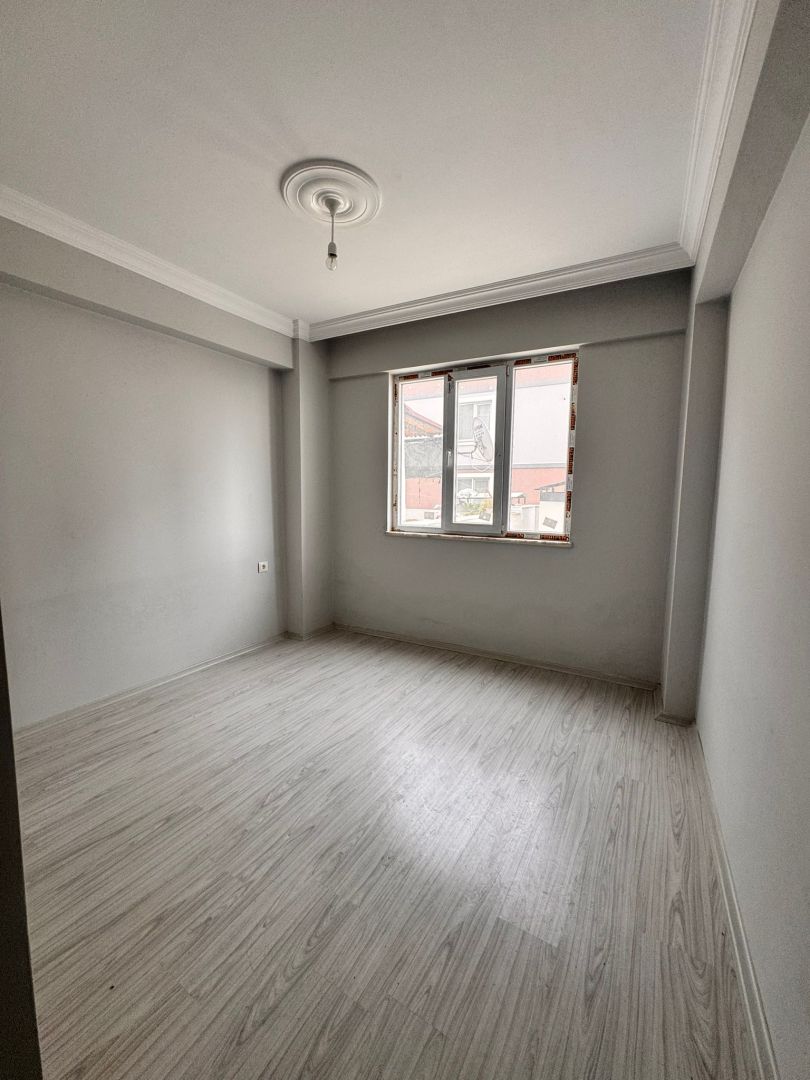 dalaman merkezde 1+1 satılık daire.