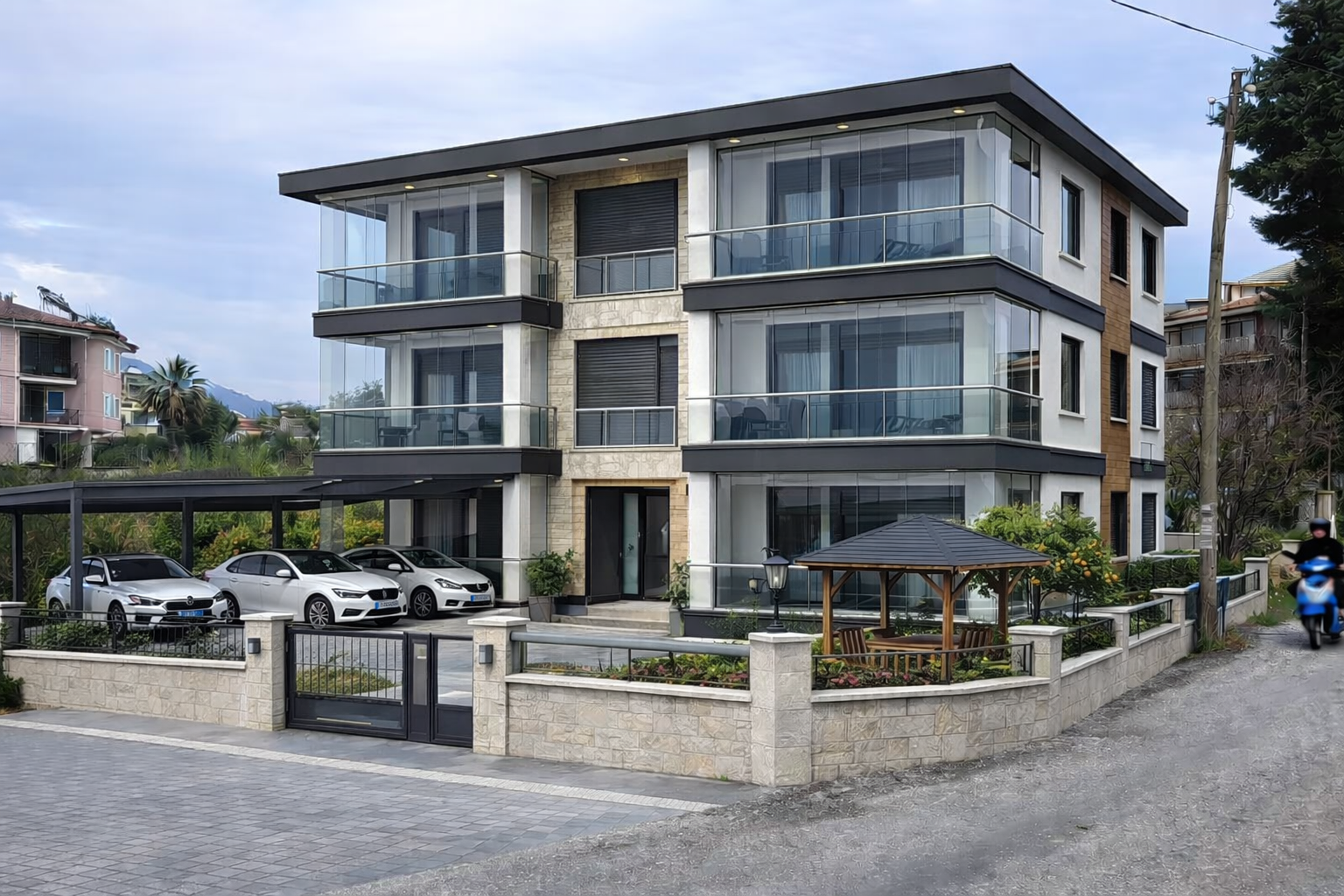 Dalaman Karaçalıda %30 3 Kat İmarlı, 366 m² Batı Cepheli Arsa