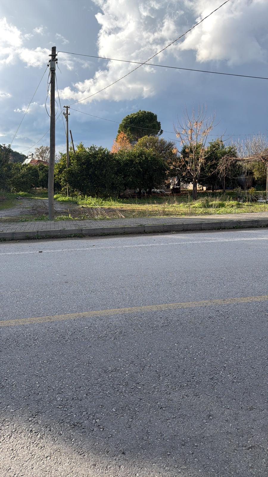 MUĞLA DALAMAN`DA SATILIK TİCARİ ARSA